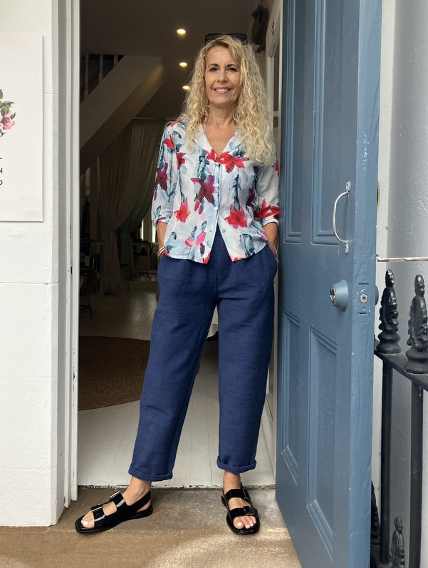 Jiva Fitted Shirt- Red Lily Print - Silk Cotton-jivaclothing