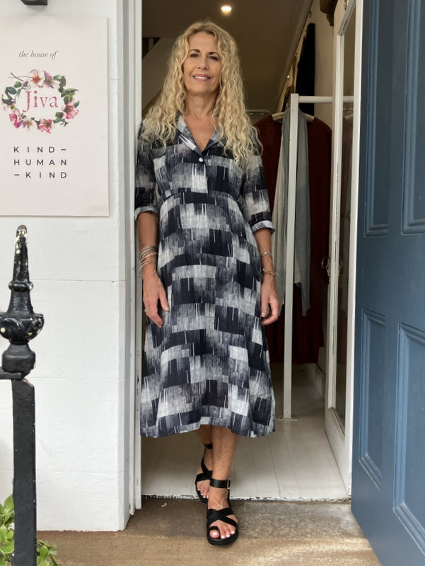 Jiva 50's Dress - Abstract Black/ White Print - Ramie -jivaclothing