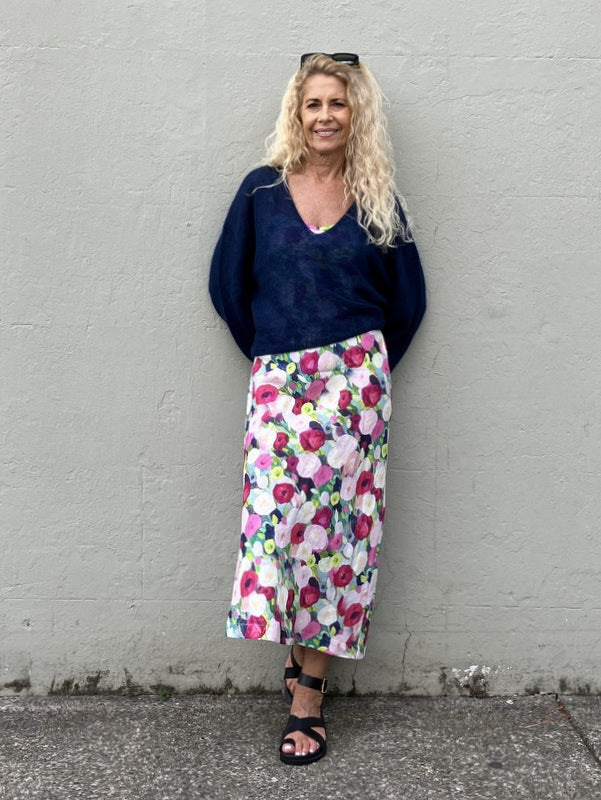 Luna Gallery Sheer MOHAIR Crop V Neck Sweater - Navy- jivaclothing