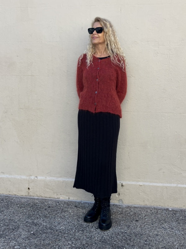 Kind-Human-Kind Tsai Wool/ Cashmere Wide Ribbed Knit Skirt - Black -jivaclothing