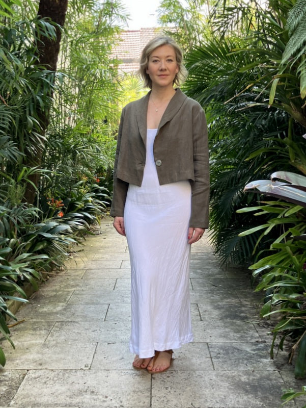 Jiva Linen Catherine Crop Jacket - Olive -jivaclothing