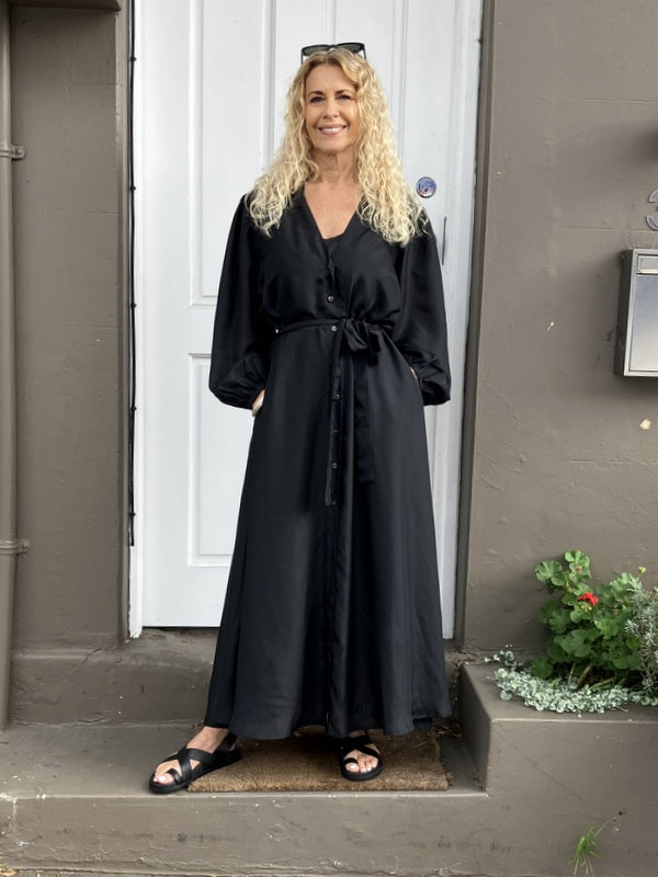 Jiva Silk Maxi Dress - Black -jivaclothing