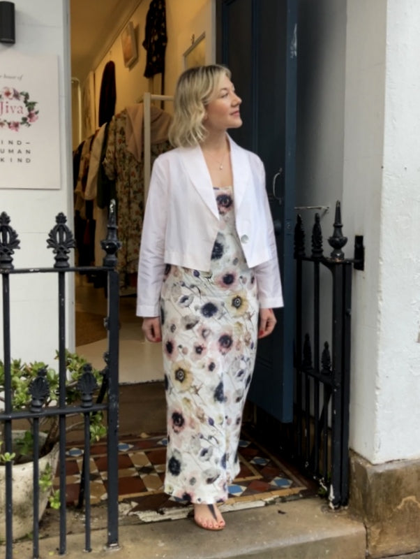 Jiva  Light Weight Silk Taffeta Catherine Crop Jacket - Ivory-jivaclothing